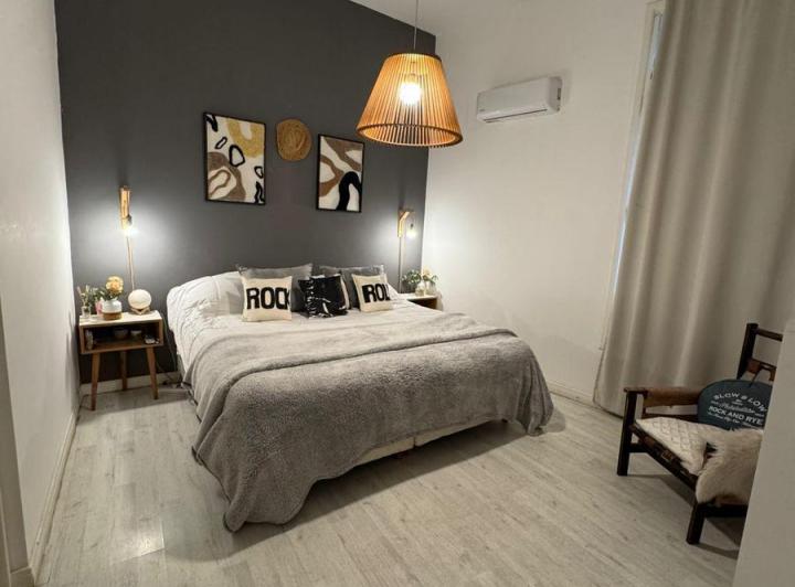 Alquiler 2 amb tipo loft. 120 m2. POR ESCALERAS. 4