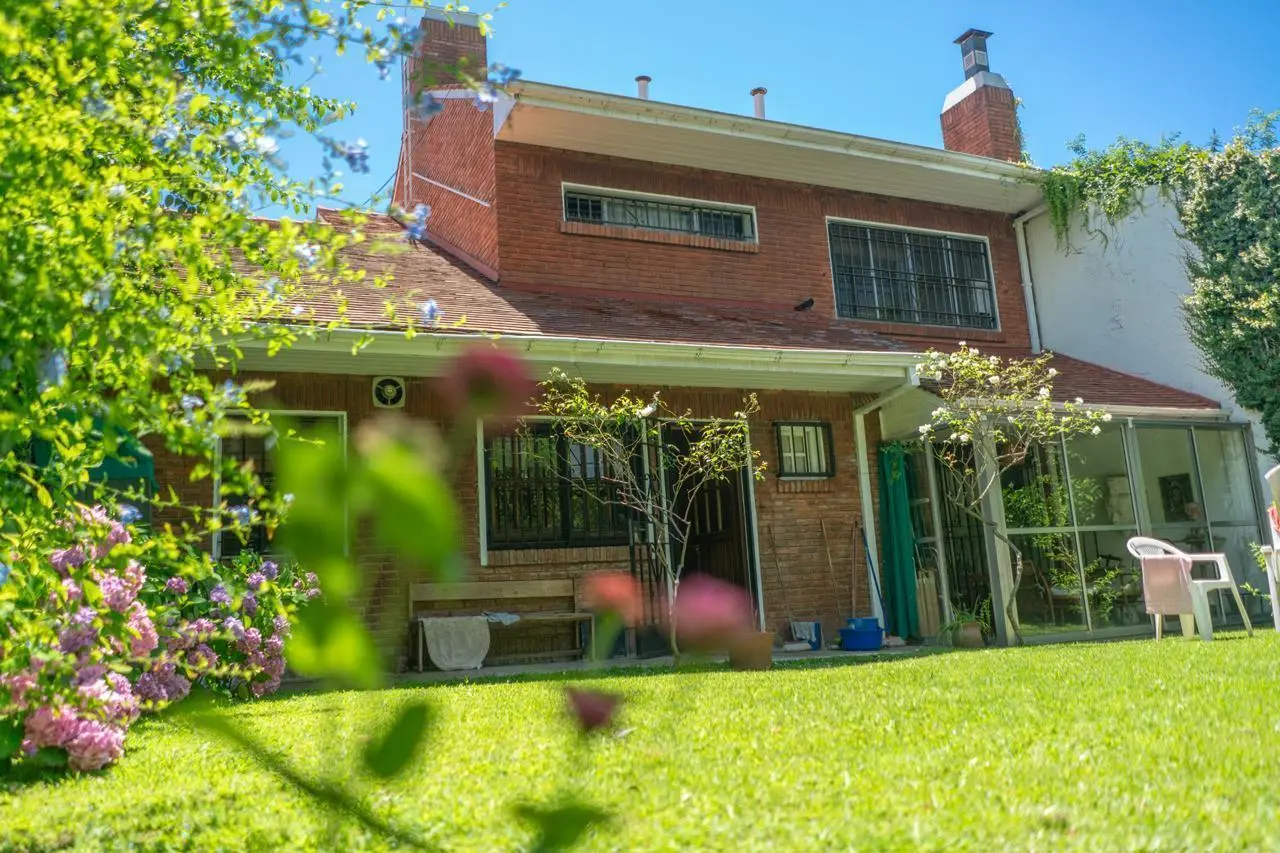 Casa en Belgrno R con Jardin y Cochera 5