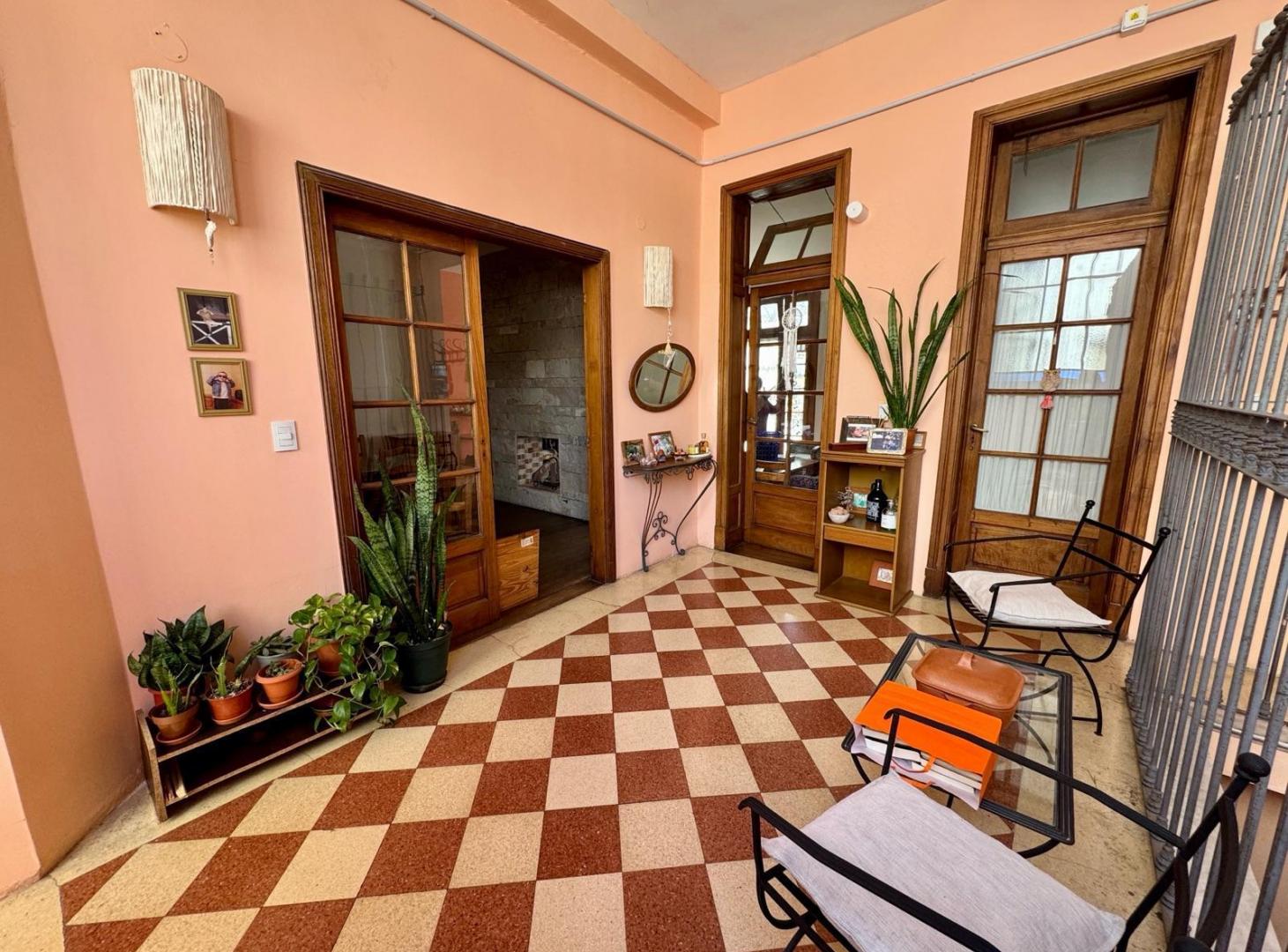 VENTA PH 6 ambientes, patio, terraza, sin expensas - Perón 2300, Almagro