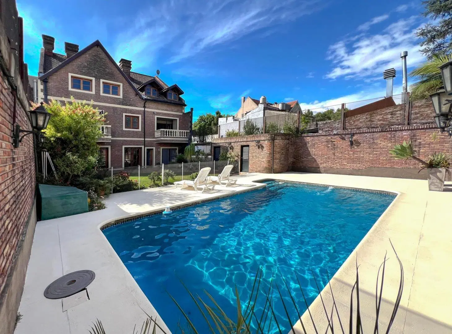 VENTA Casa 8 ambientes   dependencia, 5 cocheras - La Pampa 4000, Belgrano R 2