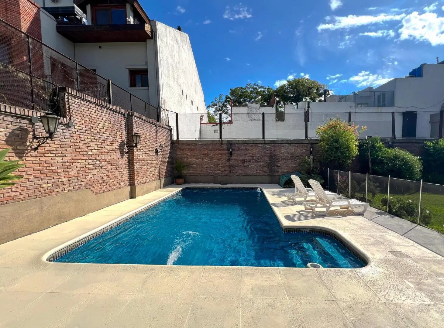 VENTA Casa 8 ambientes   dependencia, 5 cocheras - La Pampa 4000, Belgrano R 3