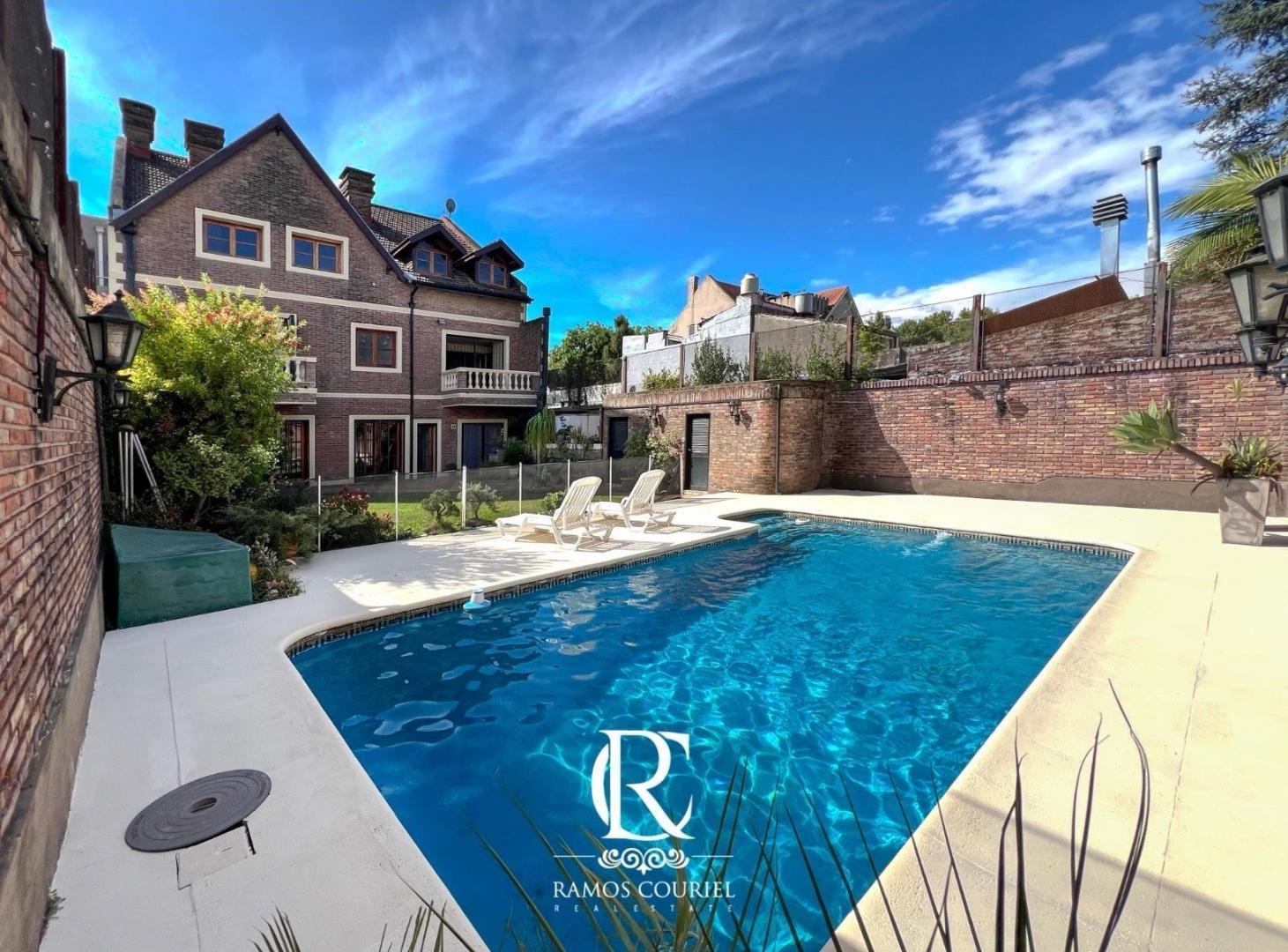 VENTA Casa 8 ambientes   dependencia, 5 cocheras - La Pampa 4000, Belgrano R