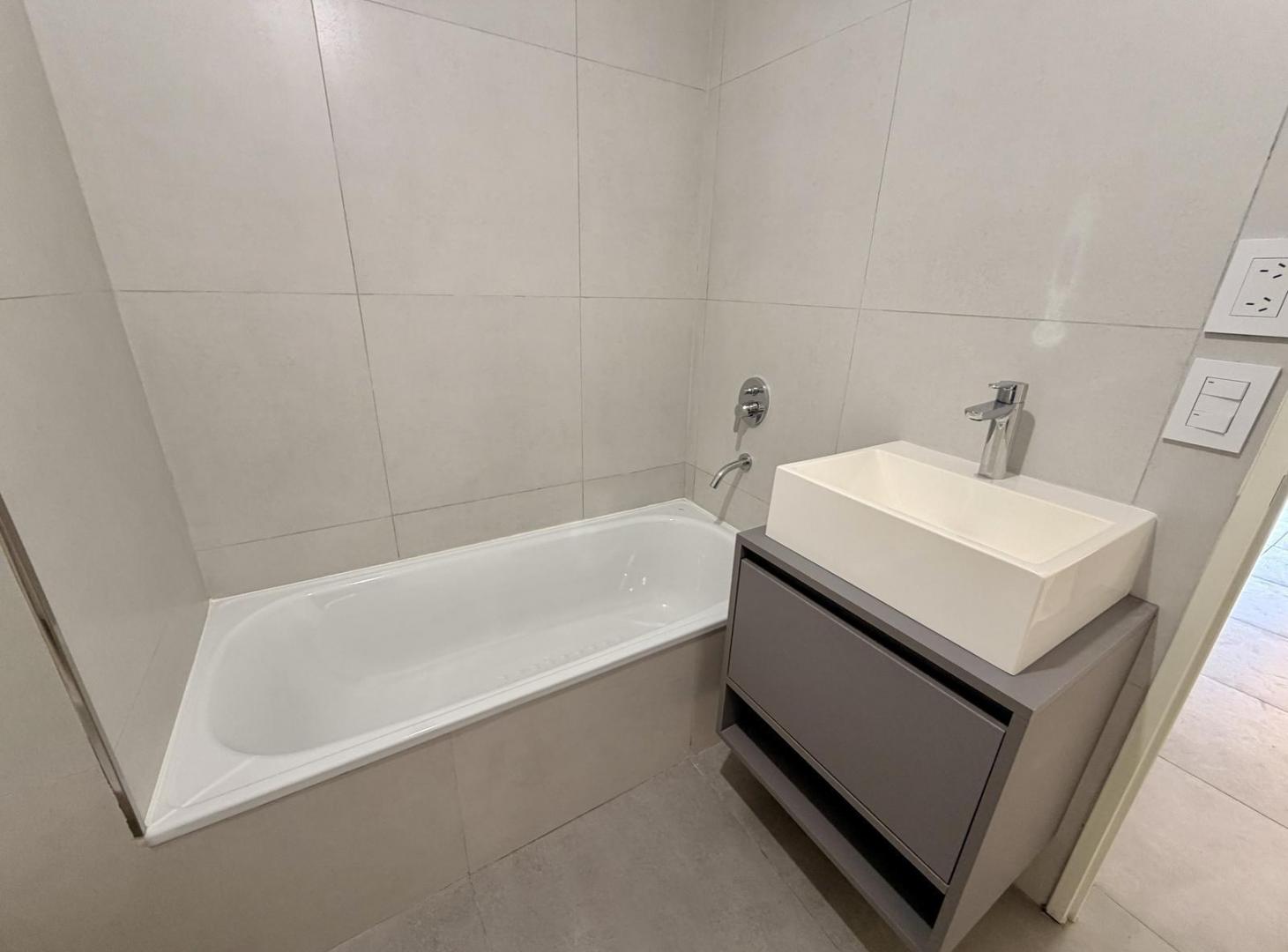 Foto de VENTA Departamento monoanbiente 40m2 con balcón aterrizado - Villa del, imagen 5