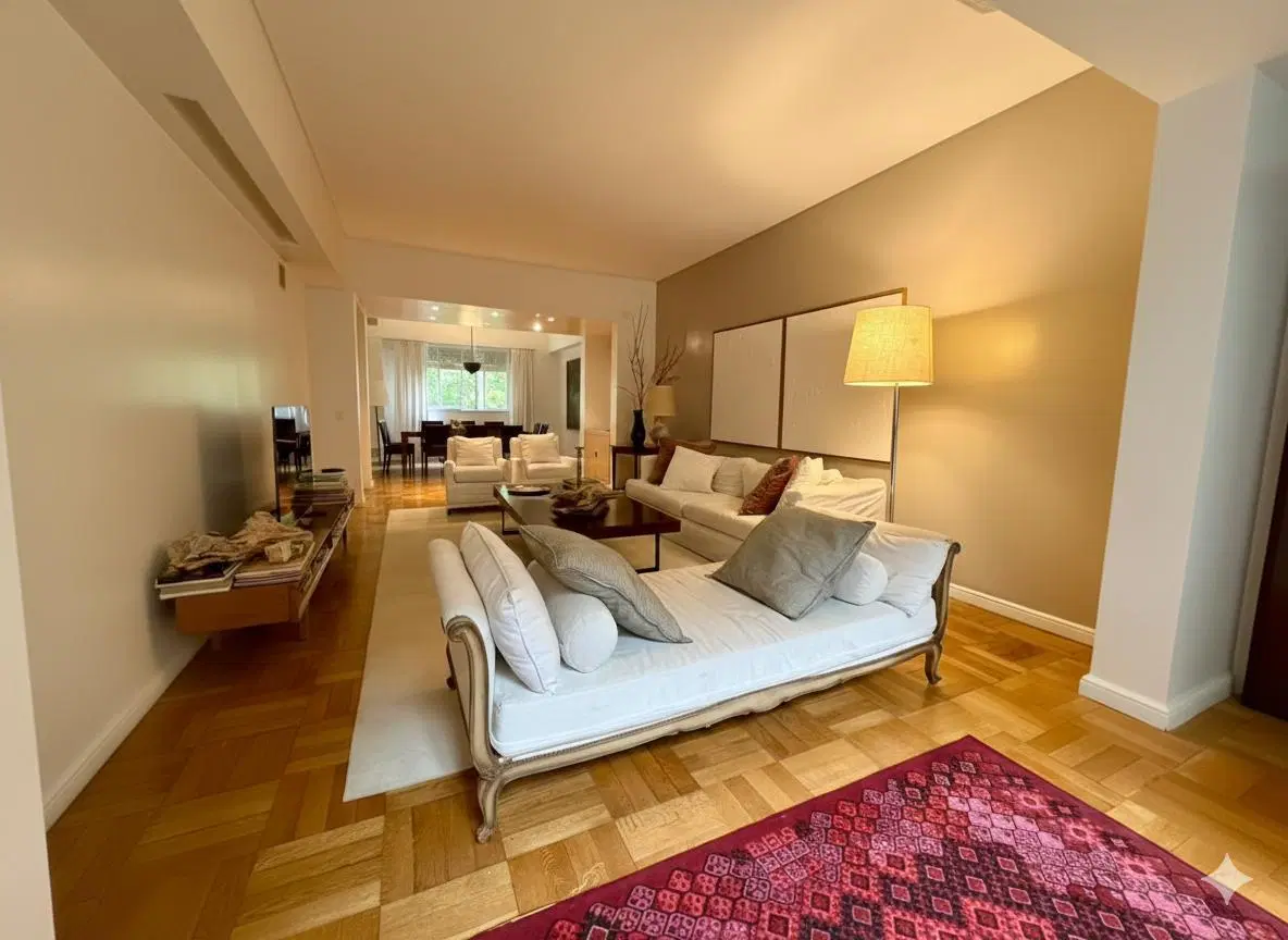 Semipiso en Excelente Estado, en la Mejor Ubicación de Recoleta – Av. Alvear y Parera - piso alto 1