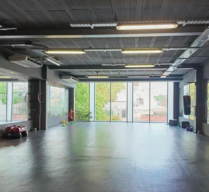 Oficina en venta  951m2 ,8 coch-Av Chiclana 3300 (Parque Patricios) 4