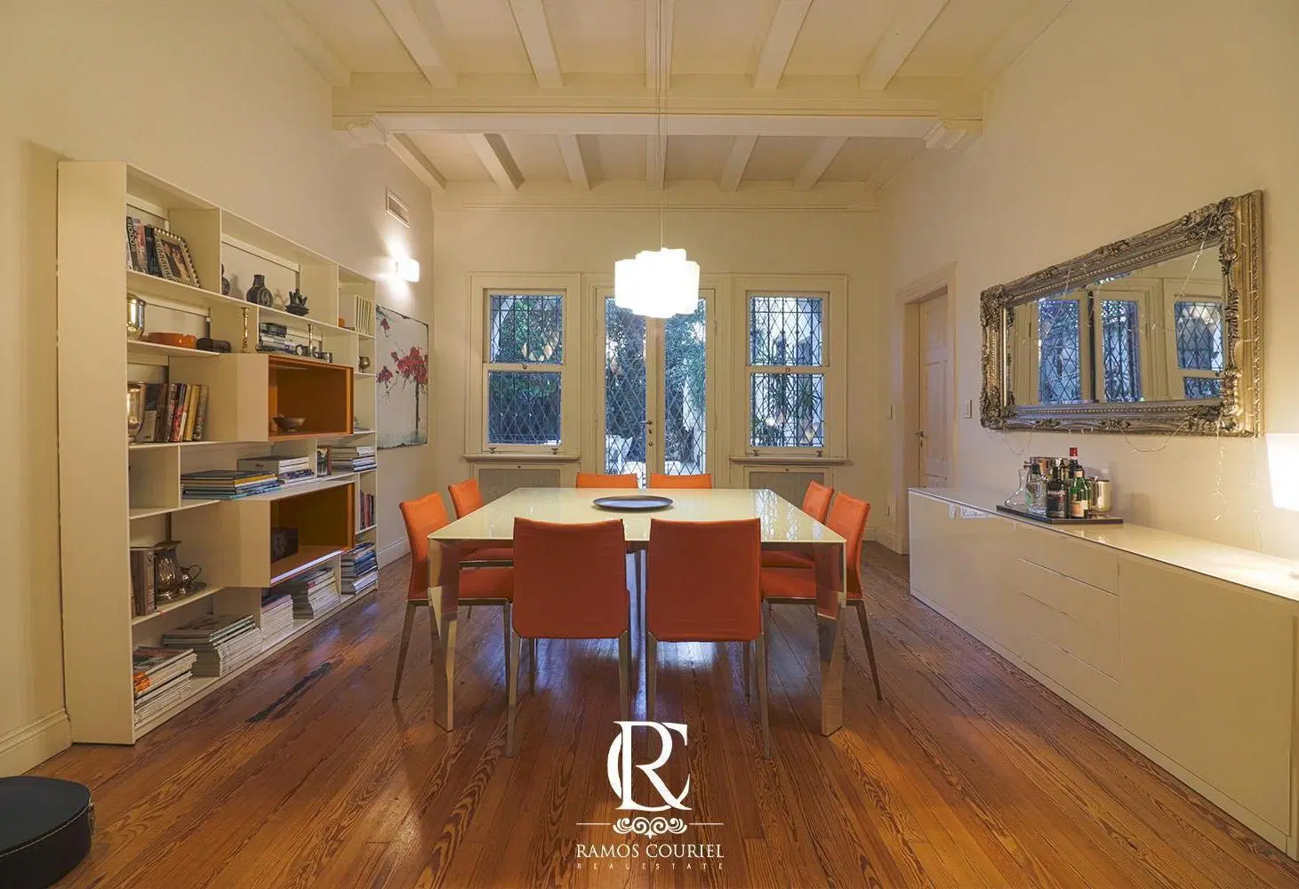 Venta Casa de estilo 720m2, patio parrilla, 2 coch-Av Melián  y Echeverría (Belgrano R) 2