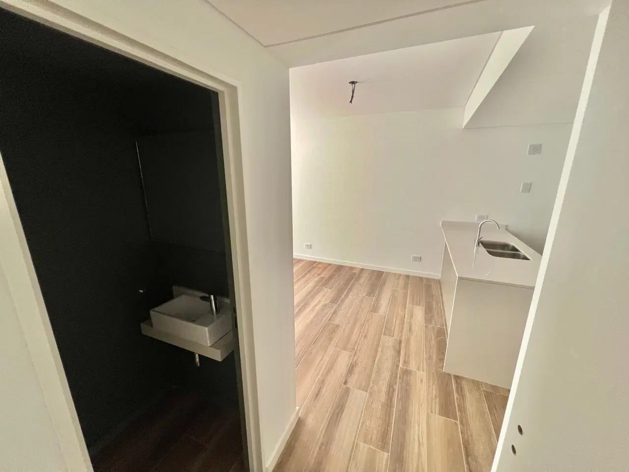 Black Newbery • 2 ambientes en suite • A estrenar • J.Newbery esq. Baez 3