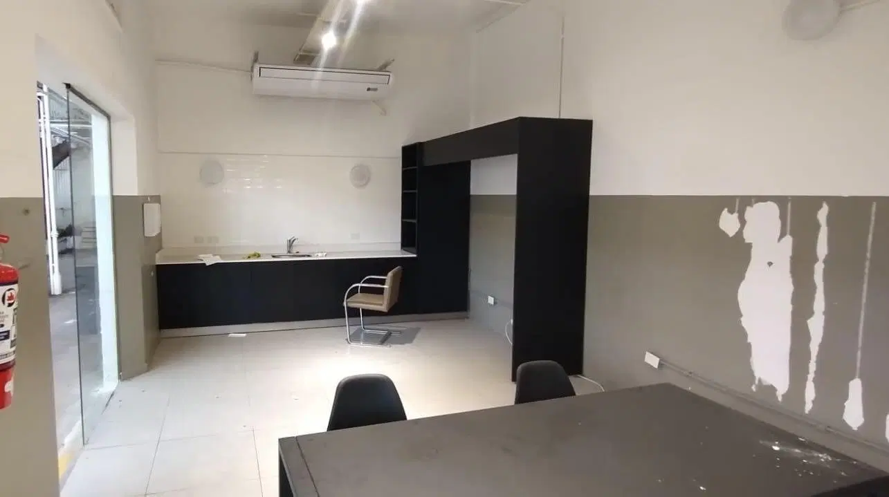 Venta Local en palermo de 17m2 de frente x 50m2 de fondo-Jorge Newbery 1600 (Palermo) 1