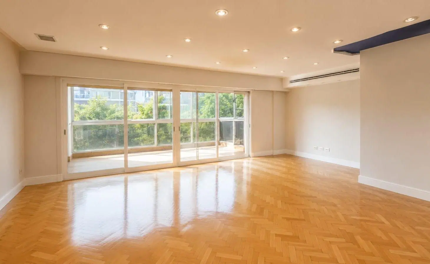 VENTA Departamento 6 ambientes de categoría con vista a plaza francia - Recoleta 2