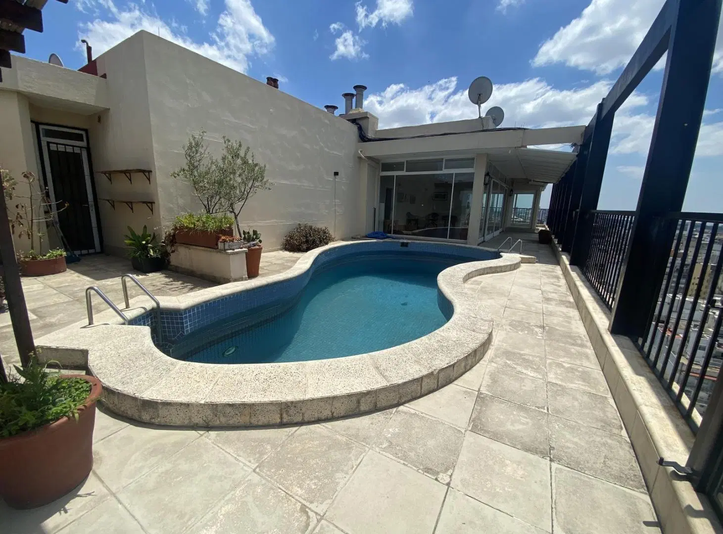 Alquiler penthouse de 418m2, pileta, parrilla, seg 24 h, 1 coch esp-Guido 1600 (Recoleta) 4