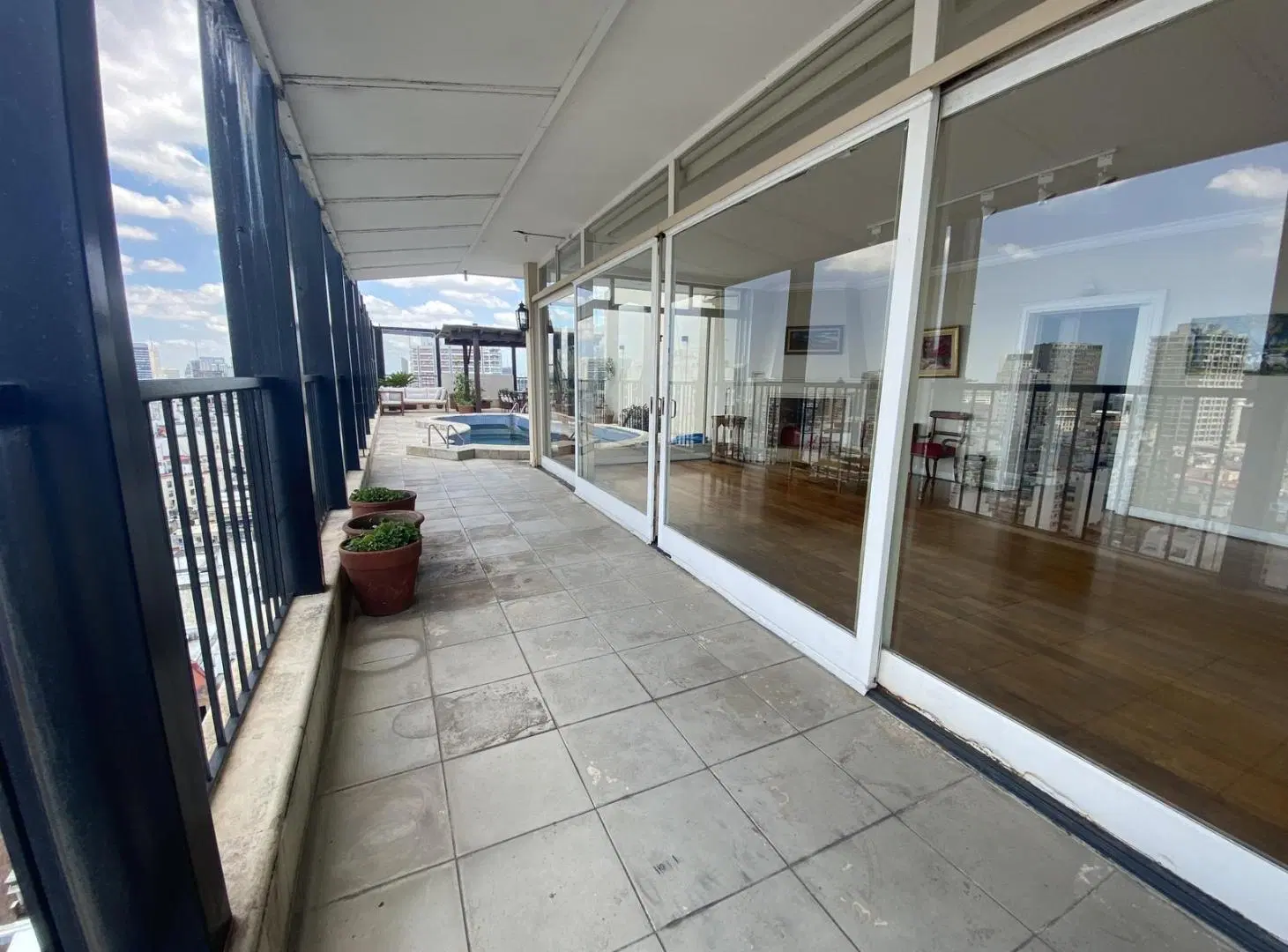Alquiler penthouse de 418m2, pileta, parrilla, seg 24 h, 1 coch esp-Guido 1600 (Recoleta) 3