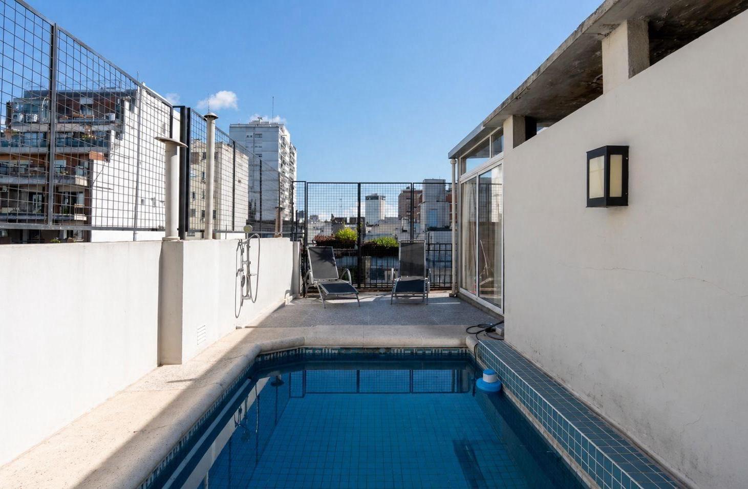 Foto de Venta 550m2, 3 suites, parrilla y pileta, apto profesional- Av. Santa, imagen 1