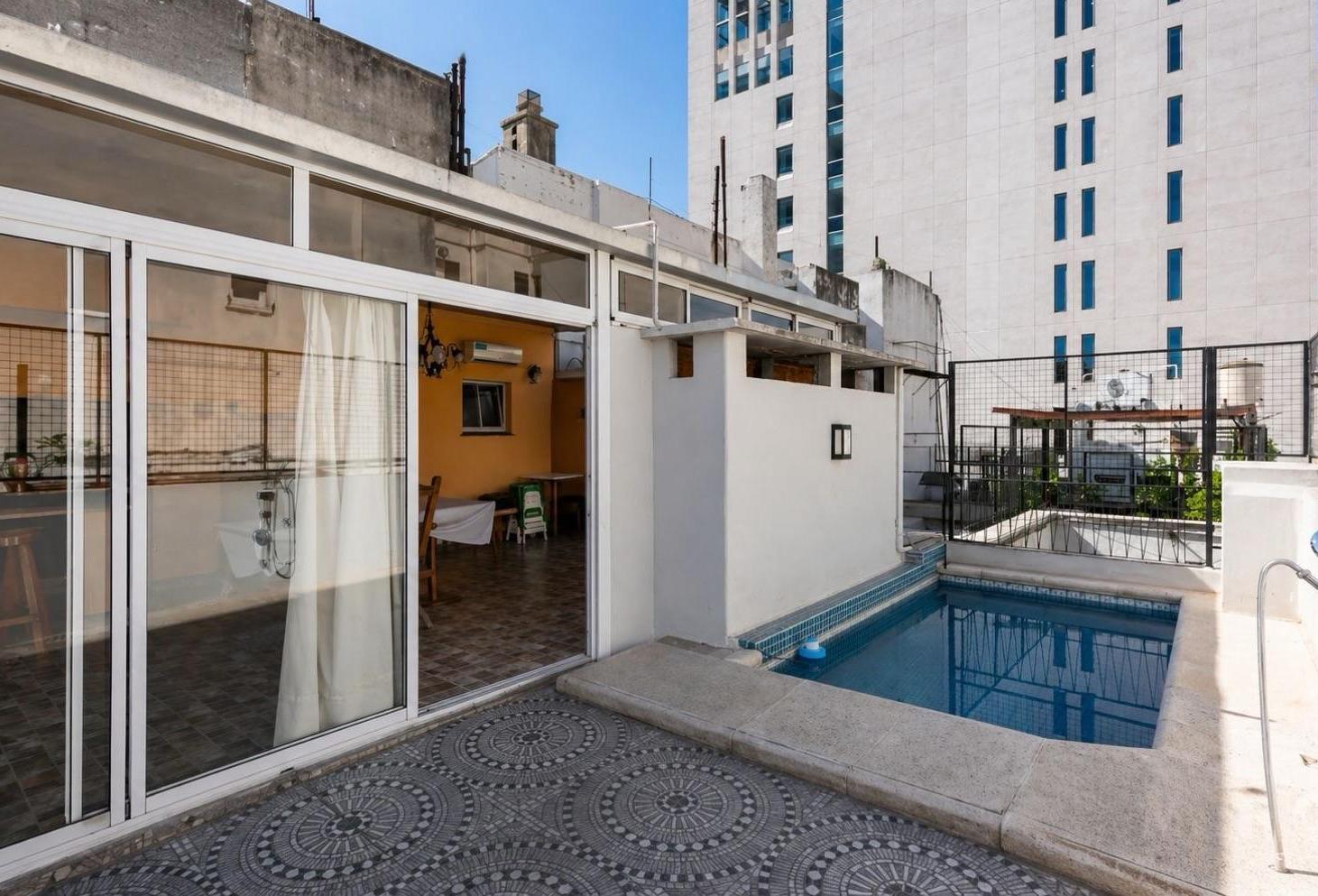 Foto de Venta 550m2, 3 suites, parrilla y pileta, apto profesional- Av. Santa, imagen 4