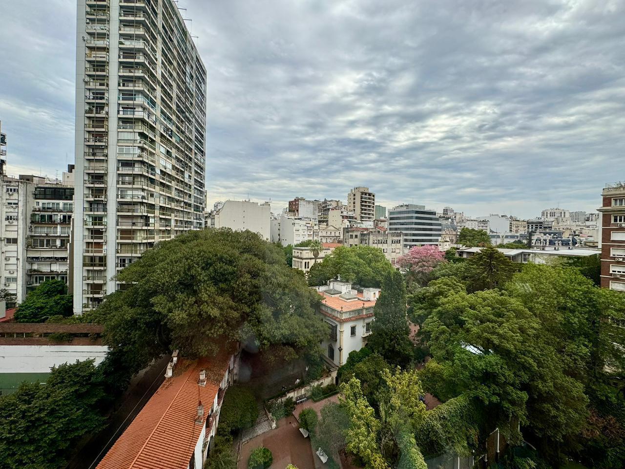 Foto de Departamento Piso de 5 AMBIENTES CON 2 DEPENDENCIA SOBRE LIBERTADOR, imagen 4