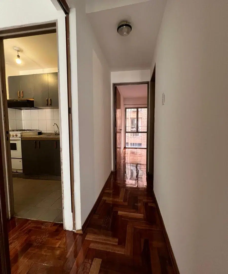 ZONA BUEN PASTOR: 2 dormitorios/ Balcon/ ituzaingo al 600 3