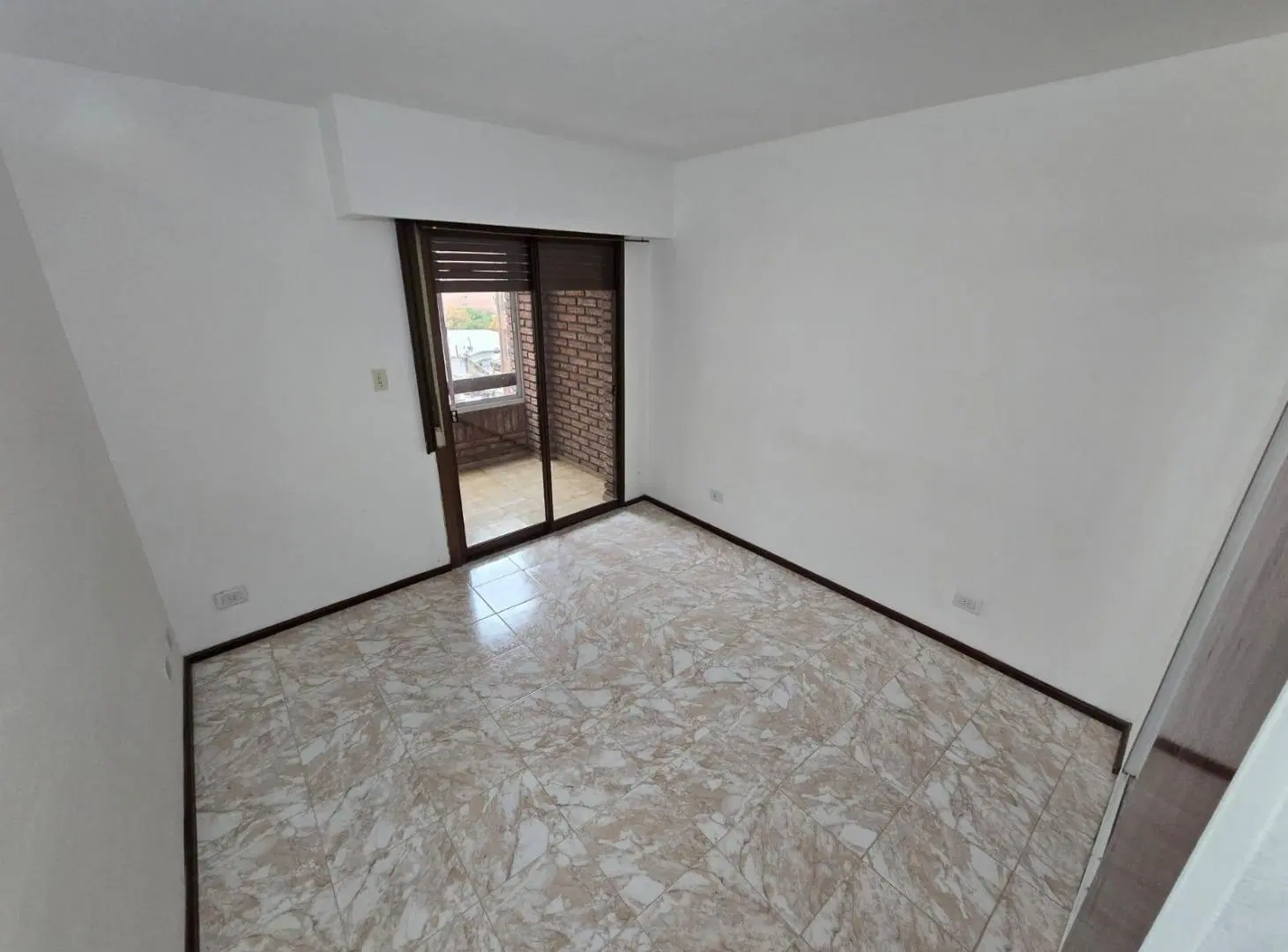 Zona Parque de Las Tejas: 1 dormitorio - 2 balcones - excelente ubicación. 2