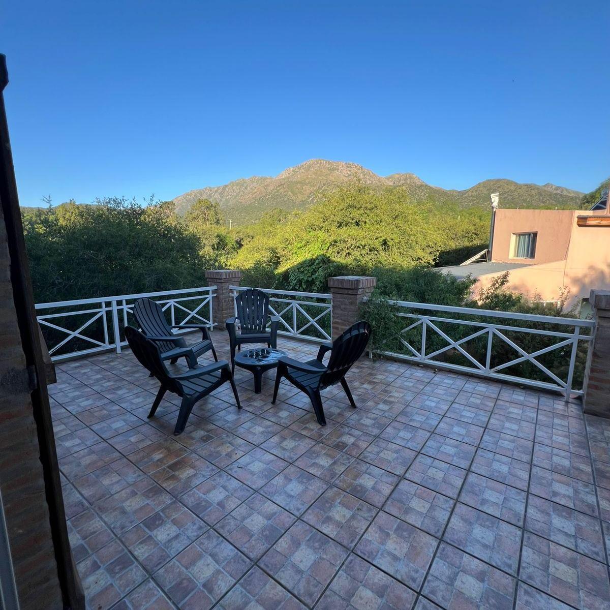 Hermosa Casa en Capilla del Monte con Vistas Al Uritorco 3