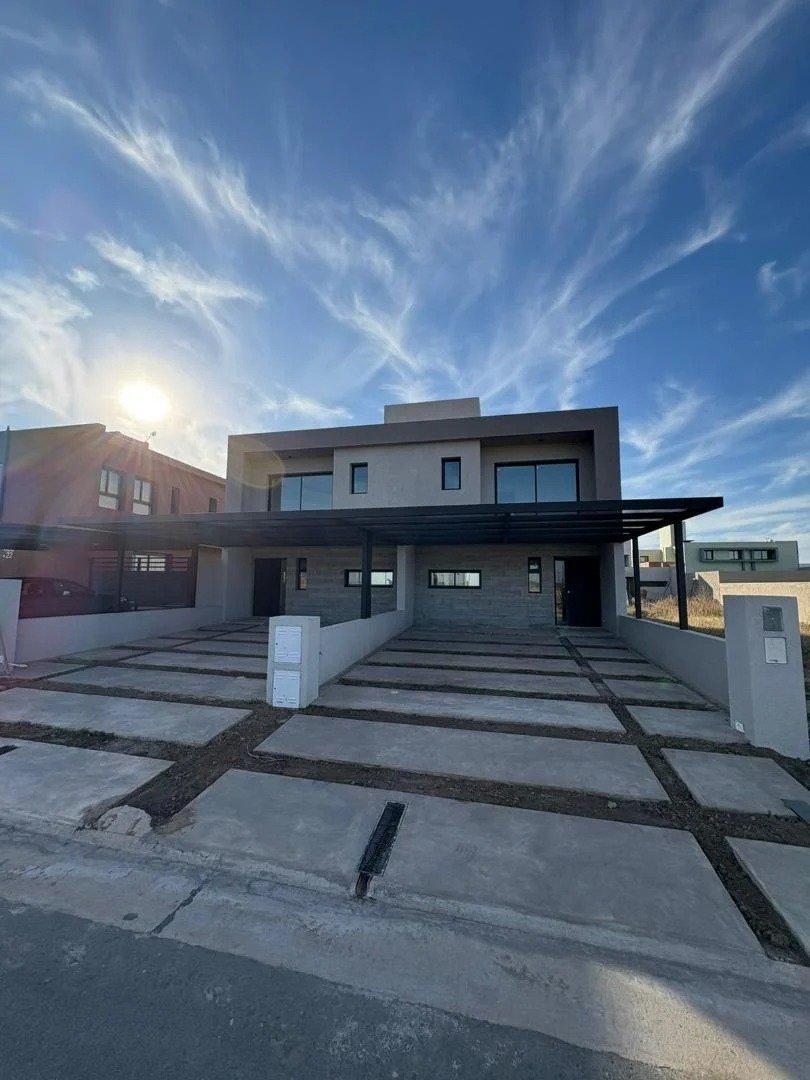 Duplex de Categoria a Estrenar en Docta