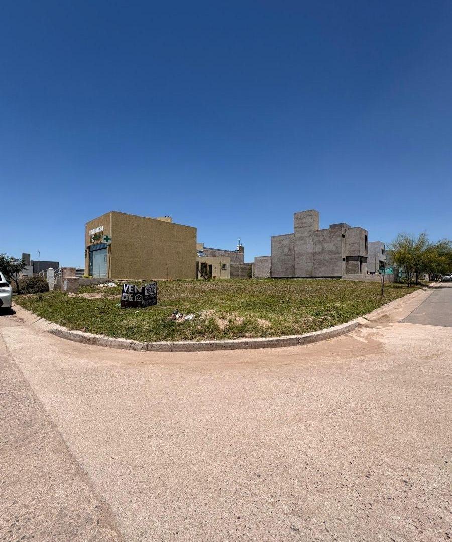 Local Comercial en Venta en Pozo – Docta (Lote Esquina Sobre Av)