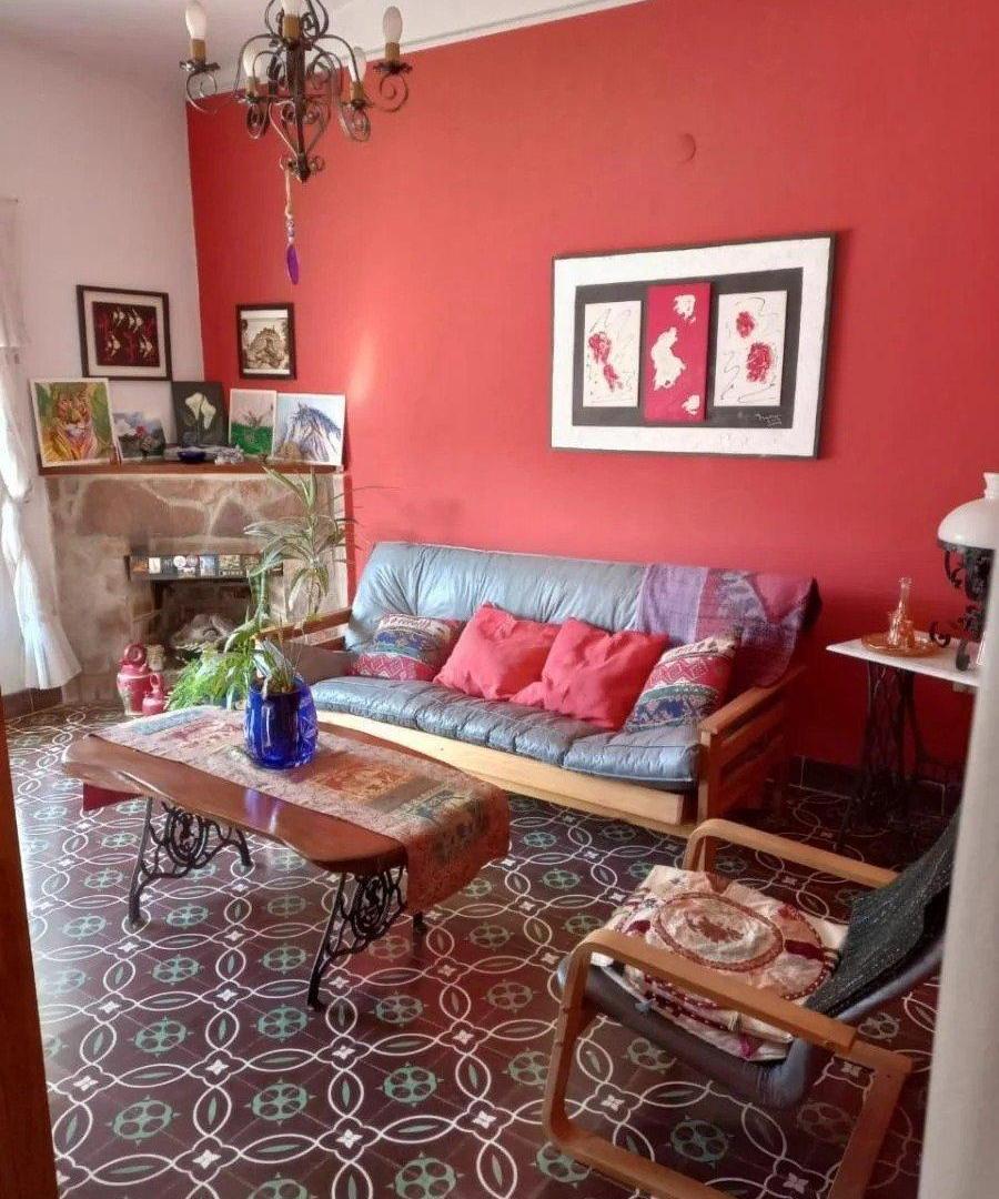 Vendo a 3 Cuadras de Av Eden Casa Amueblada 2 Dorm con Pileta y Quincho/dpto