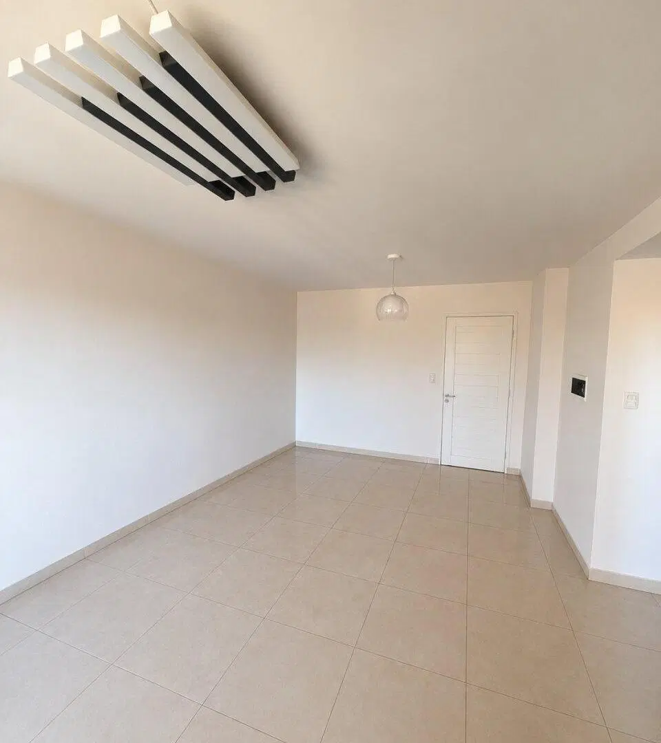 Departamento 1 habitación con balcon a 1 cuadra de la central de policia 4