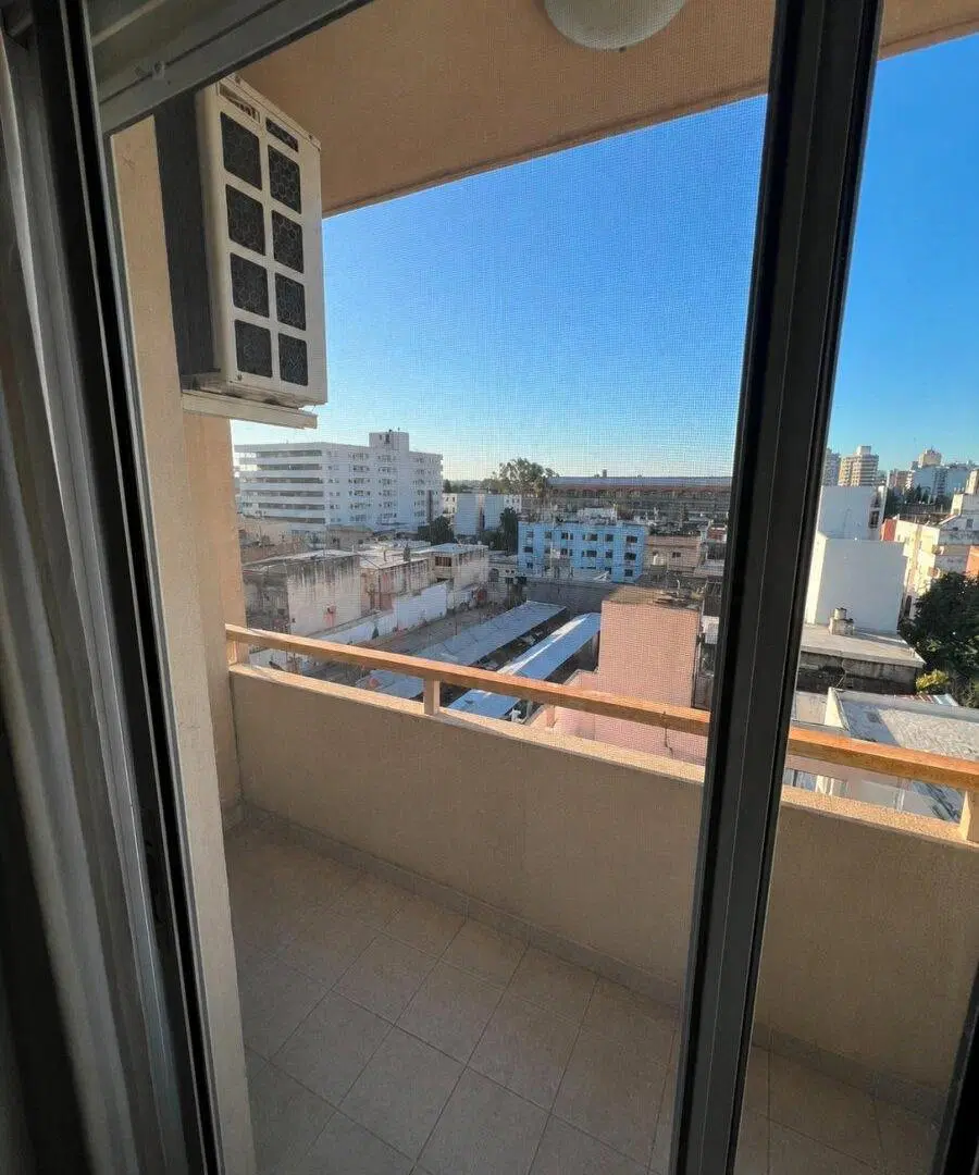 Departamento 1 habitación con balcon a 1 cuadra de la central de policia 5