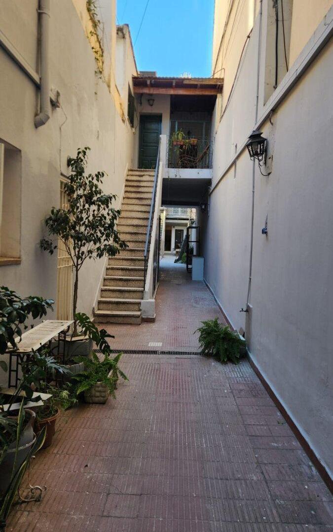 Foto de PH 2 habitaciones y patio propio a media cuadra del buen pastor, imagen 2