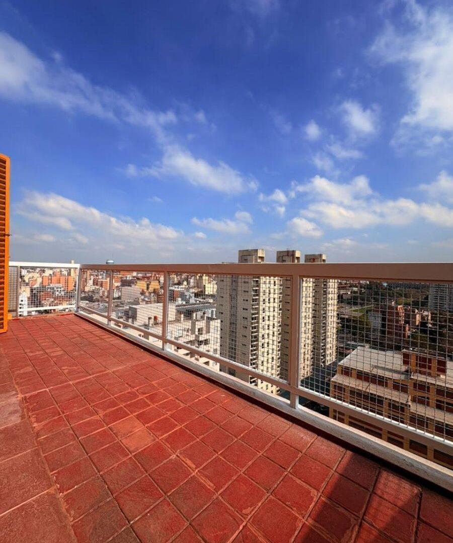 Foto de Depto 2 habitaciones con gran balcon sobre av. castro barros, imagen 4