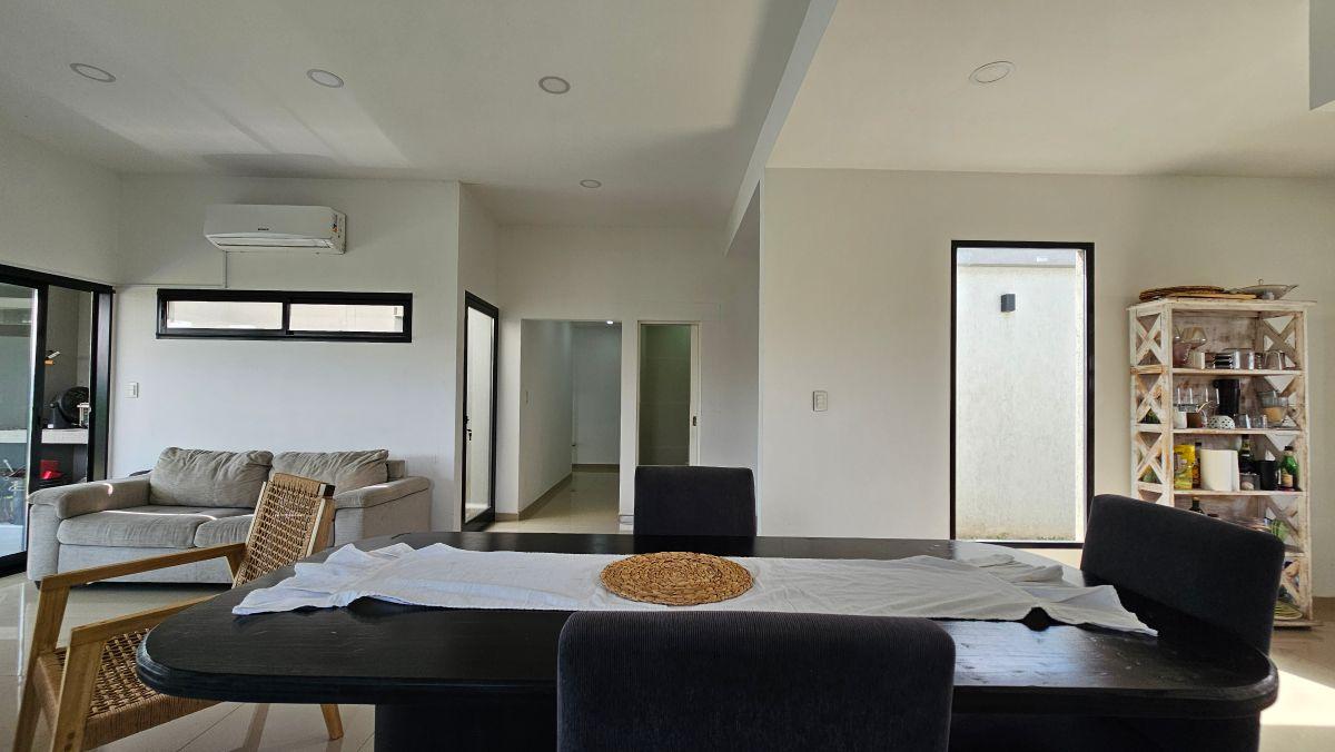 Foto de Casa de 4 ambientes con pileta nueva y lote propio — bajó de USD 85.000 a USD 75.000., imagen 5