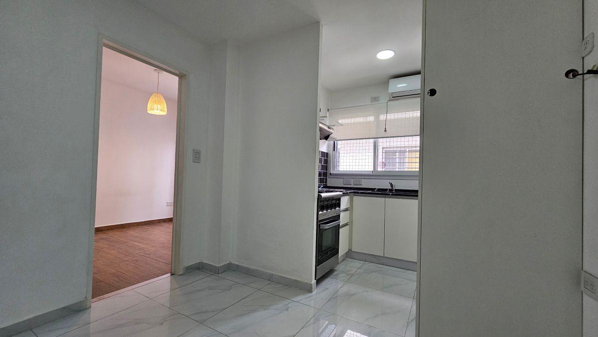 Foto de Departamento impecable de 25 m² con cochera cubierta y amenities — Banfield Centro (ideal renta, pre, imagen 5