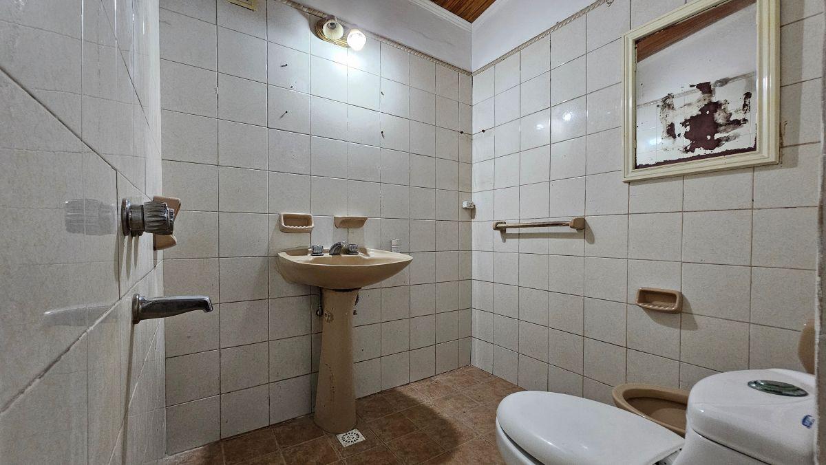 Foto de 4 dormitorios, 2 baños, 2 patios y terraza por menos de USD 70.000: La Oportunidad!, imagen 5
