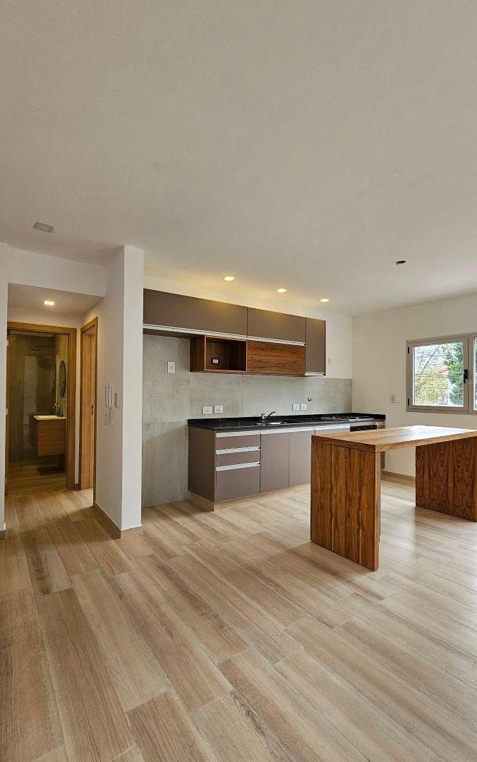 Foto de 2 ambientes en alquiler, 2do piso, complejo de 3 años — Pichincha, imagen 3
