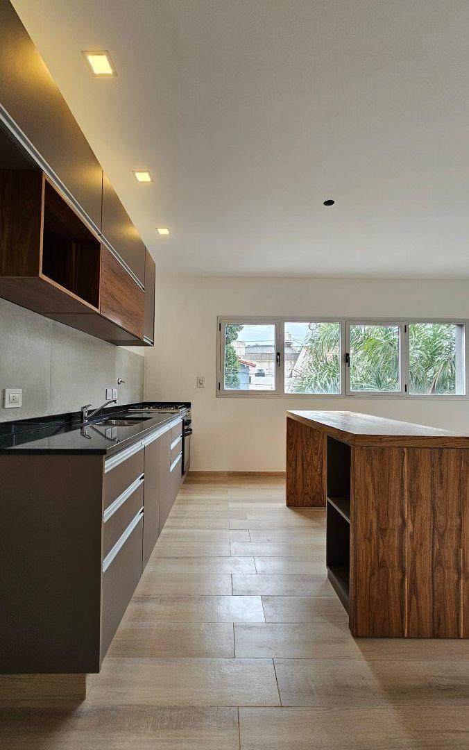 Foto de 2 ambientes en alquiler, 2do piso, complejo de 3 años — Pichincha, imagen 2