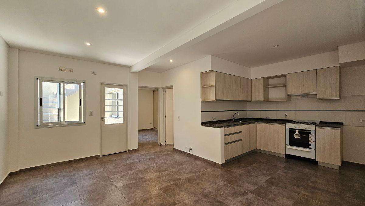 Foto de Departamento apto crédito de 2 amb. en planta baja con patio, terraza y, imagen 2