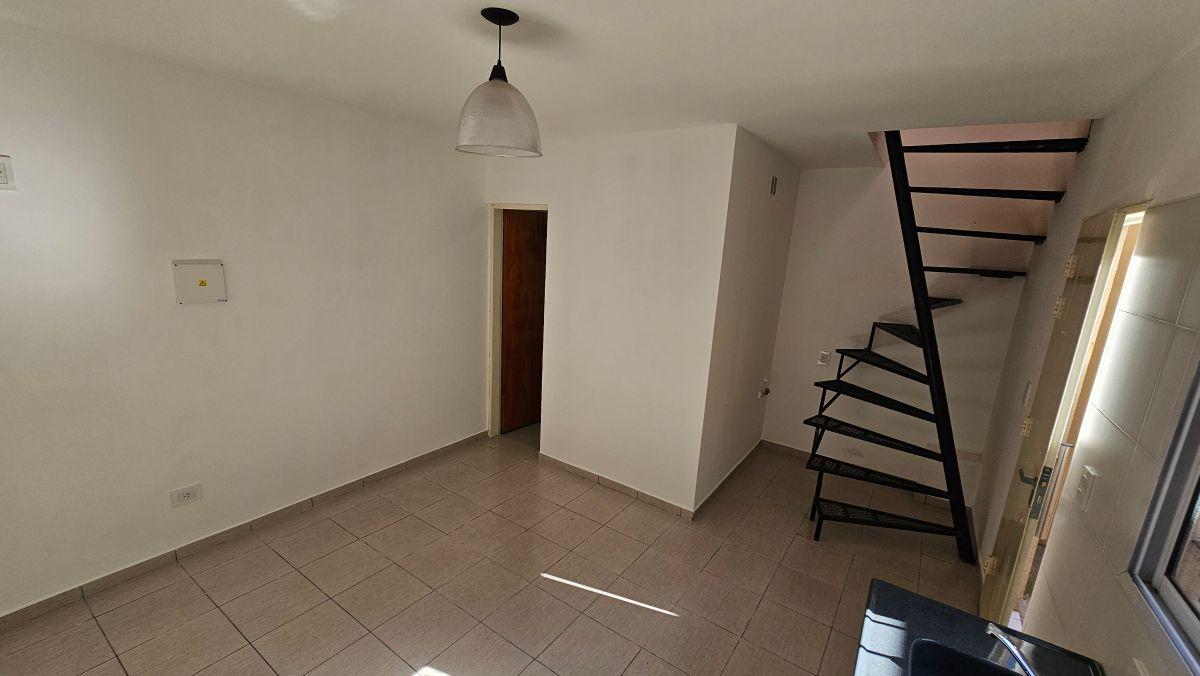 Foto de Departamento de 2 amb. para alquilar en estado óptimo para mudarte., imagen 3