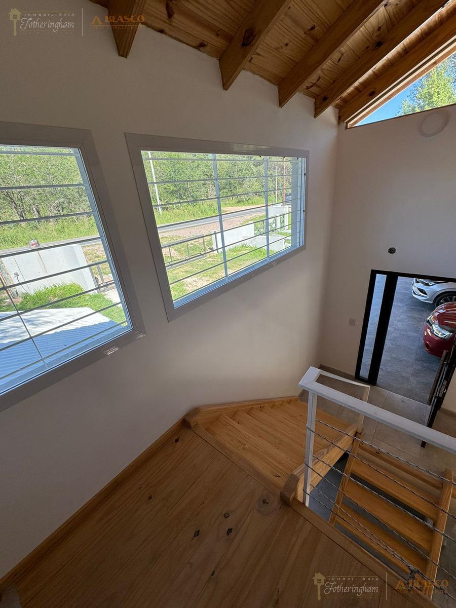 Casa en Venta con Bajada Al Rio | B° Santa Monica 4