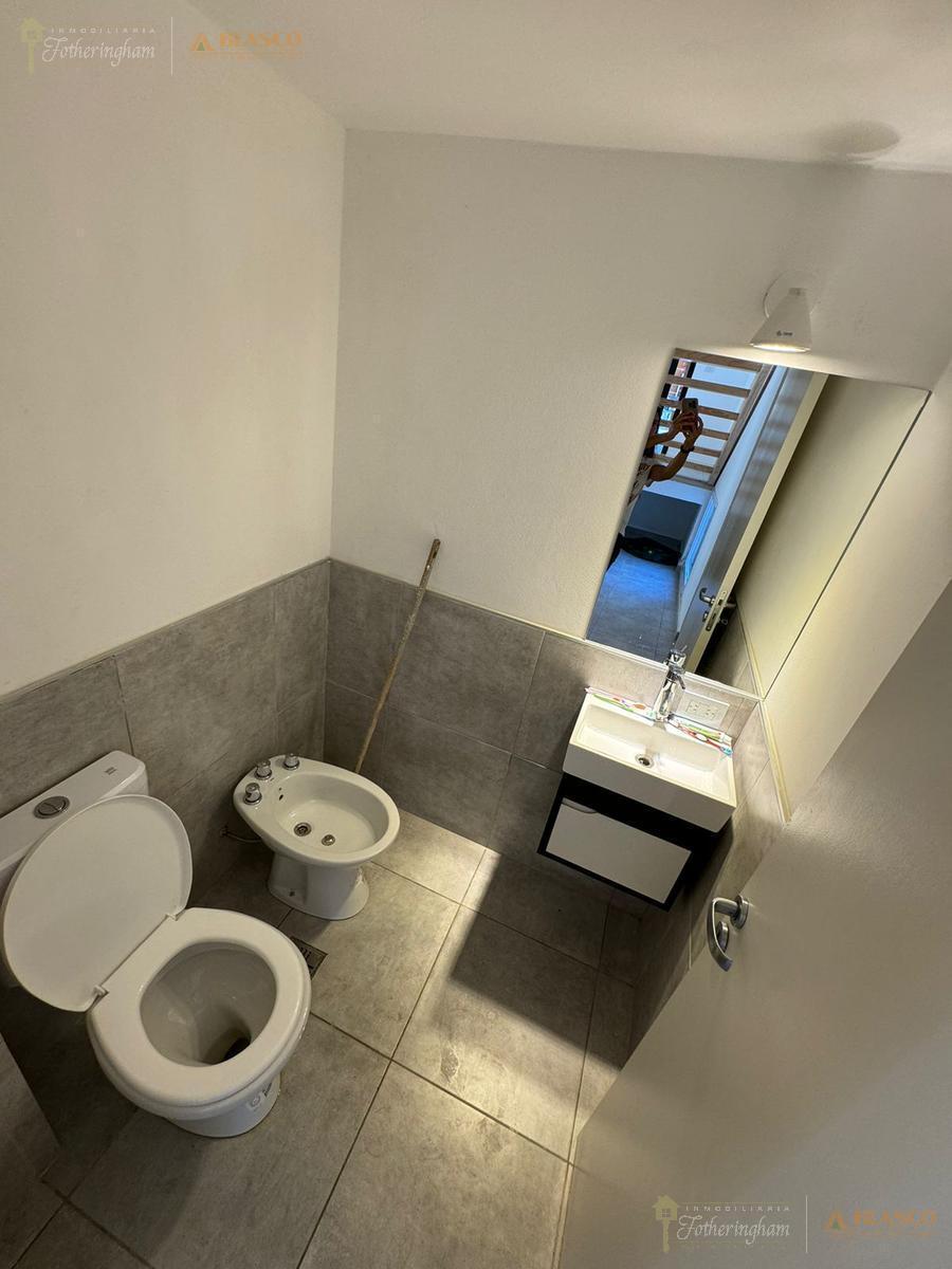 Casa en Venta con Bajada Al Rio | B° Santa Monica 2