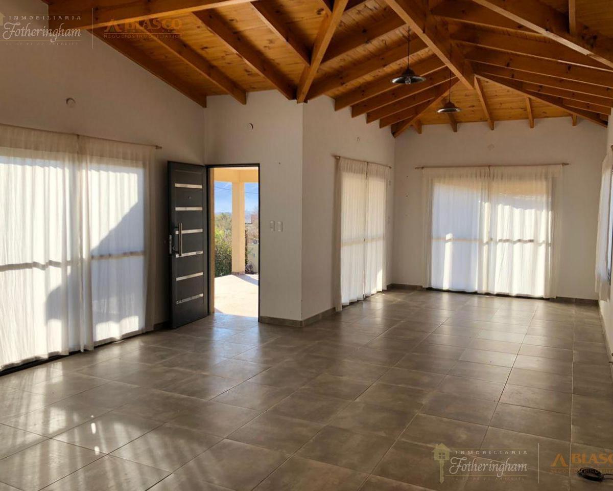 Casa en Venta con Hermosa Vista Al Lago y Al Rio | Santa Monica | Calamuchita 1
