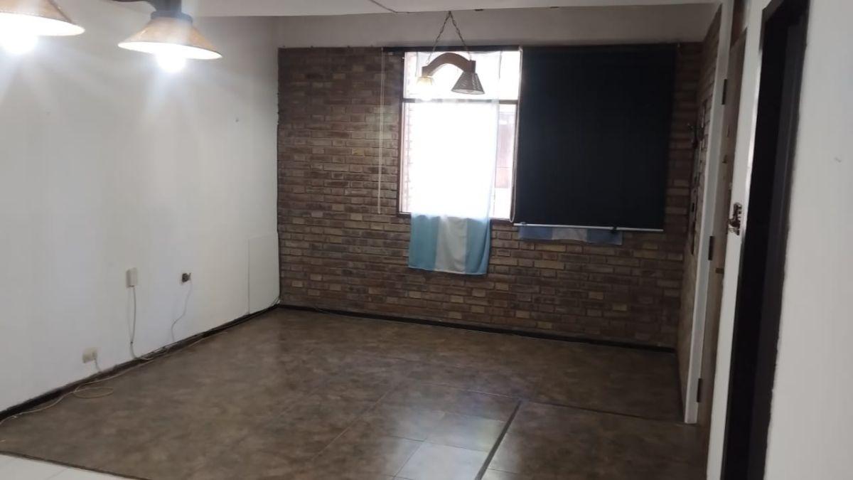 Foto de Casa con 2 dormitorios en alquiler en Godoy Cruz, imagen 1