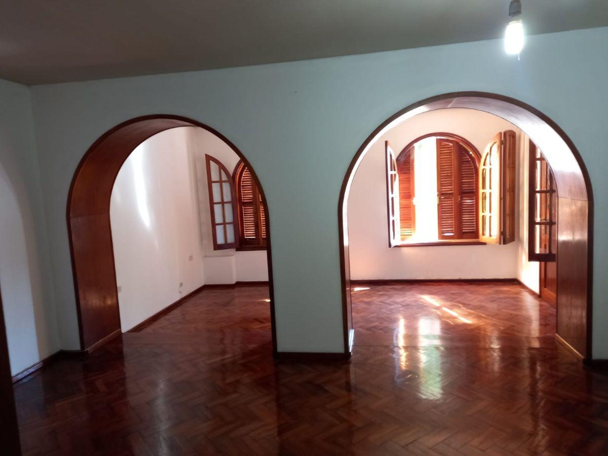Foto de ALQUILER – AMPLIA CASA DE 3 DORMITORIOS CON PATIO Y COCHERA – GODOY CRUZ, imagen 3