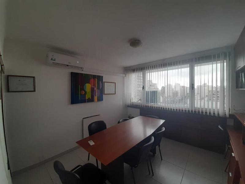 Oficina comercial en Alquiler en Centro