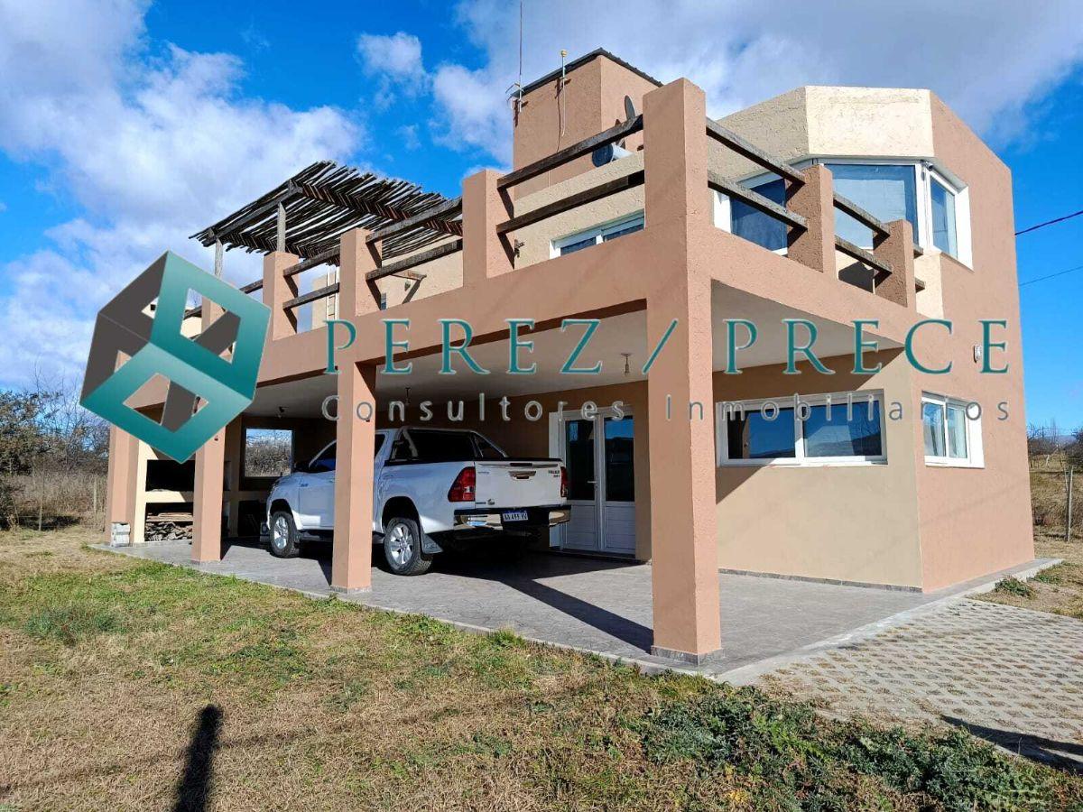 VENDO Excepcional Casa en Barrio del Lago Los Espinillos
