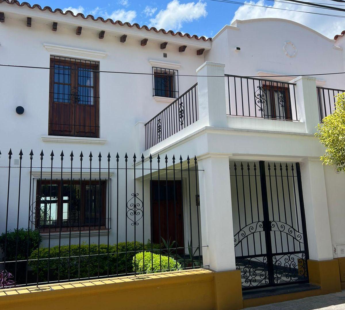 CASA EN VENTA