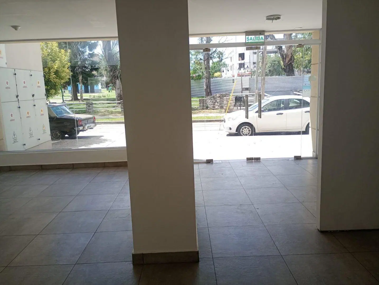 LOCAL COMERCIAL EN ALQUILER 3