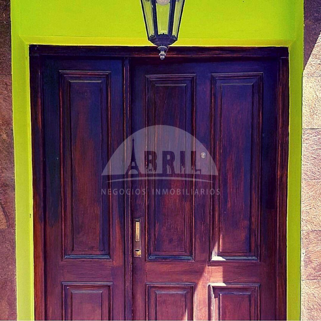 Amplia Casa de Excelente Distribución Apta Crédito 4