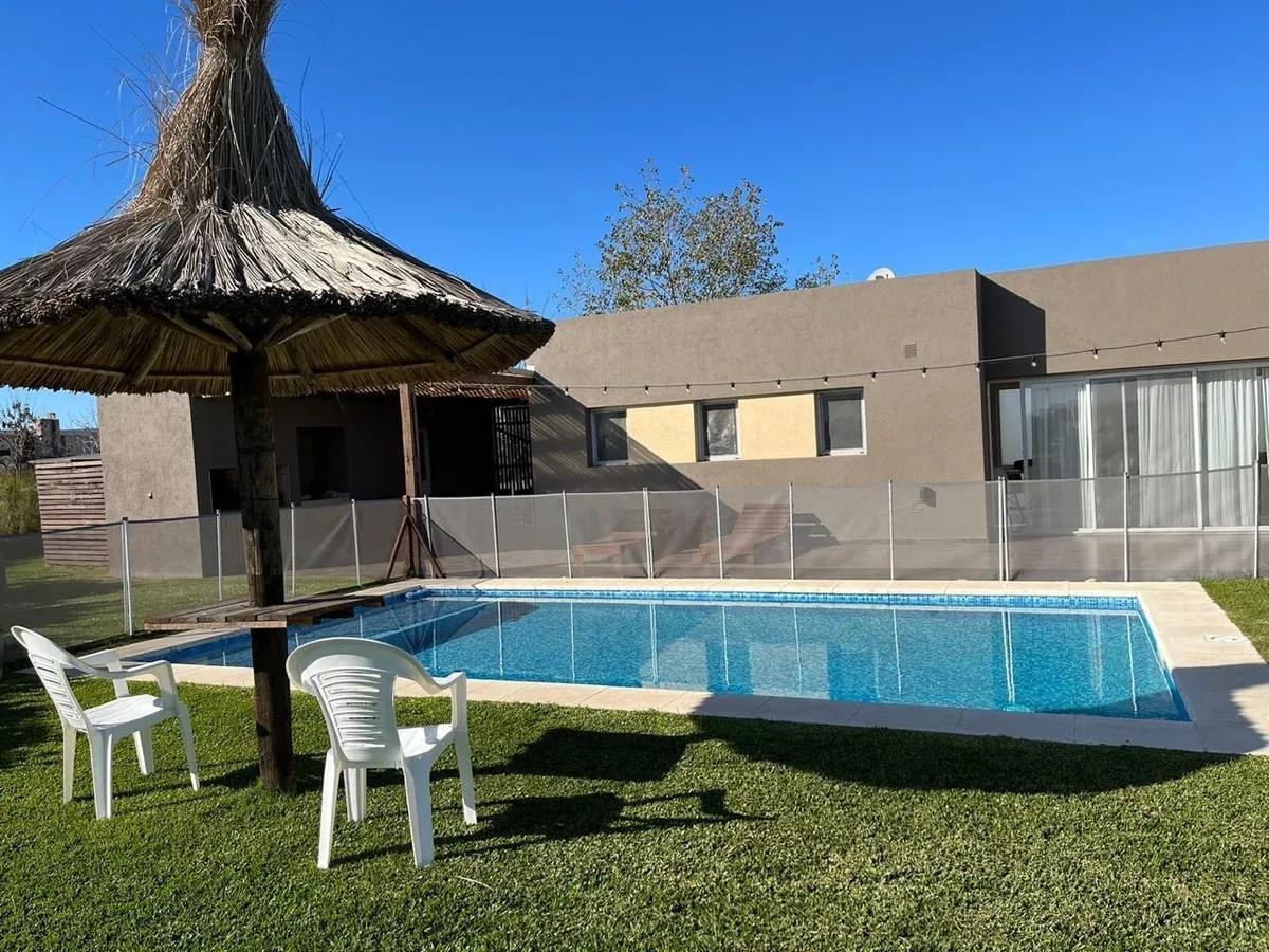 Foto de CASA EN UNA PLANTA EN VENTA EN EL CANTON GOLF, imagen 4