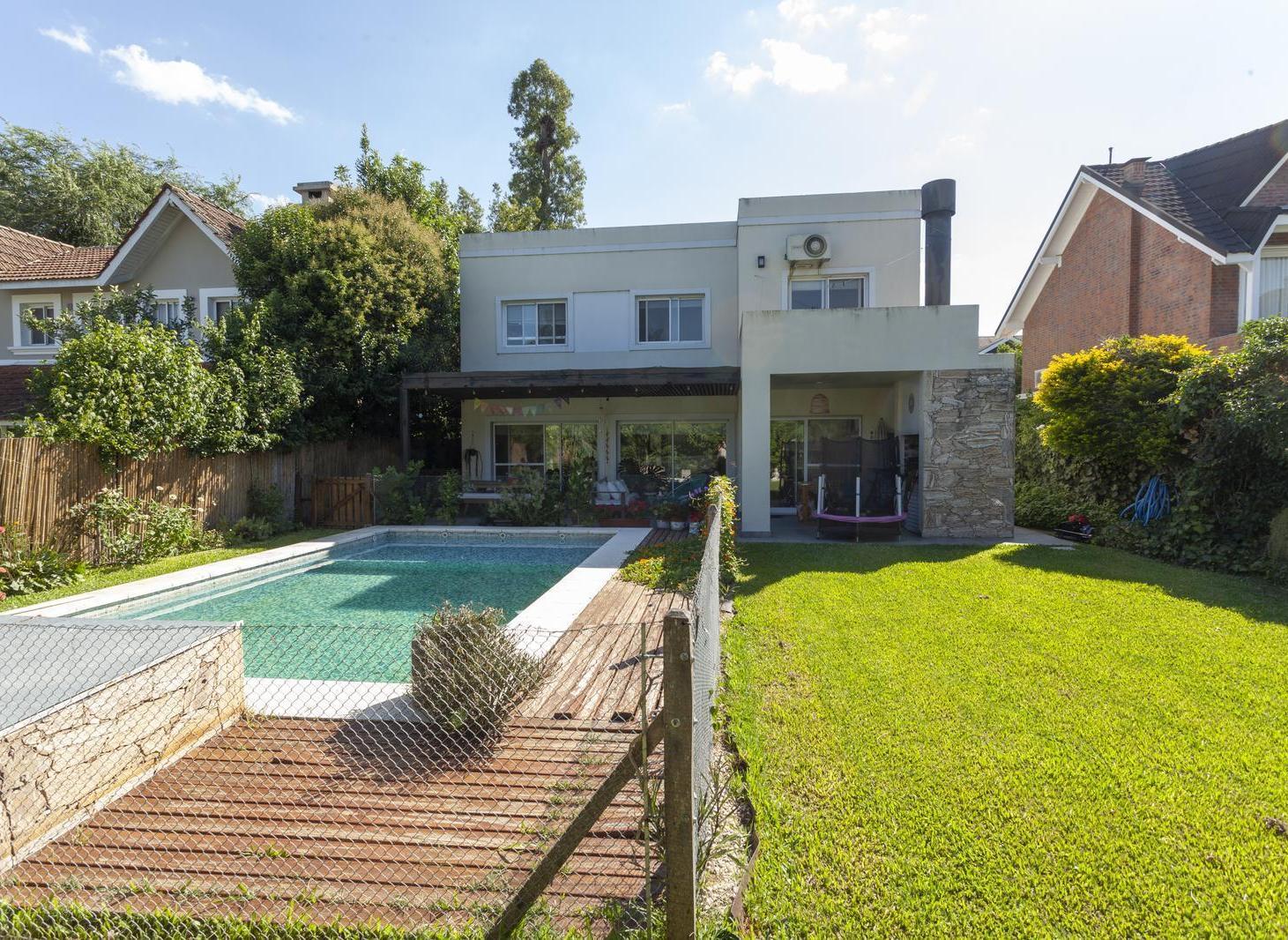 Foto de CASA EN VENTA DOS PLANTAS CON PISCINA, imagen 1