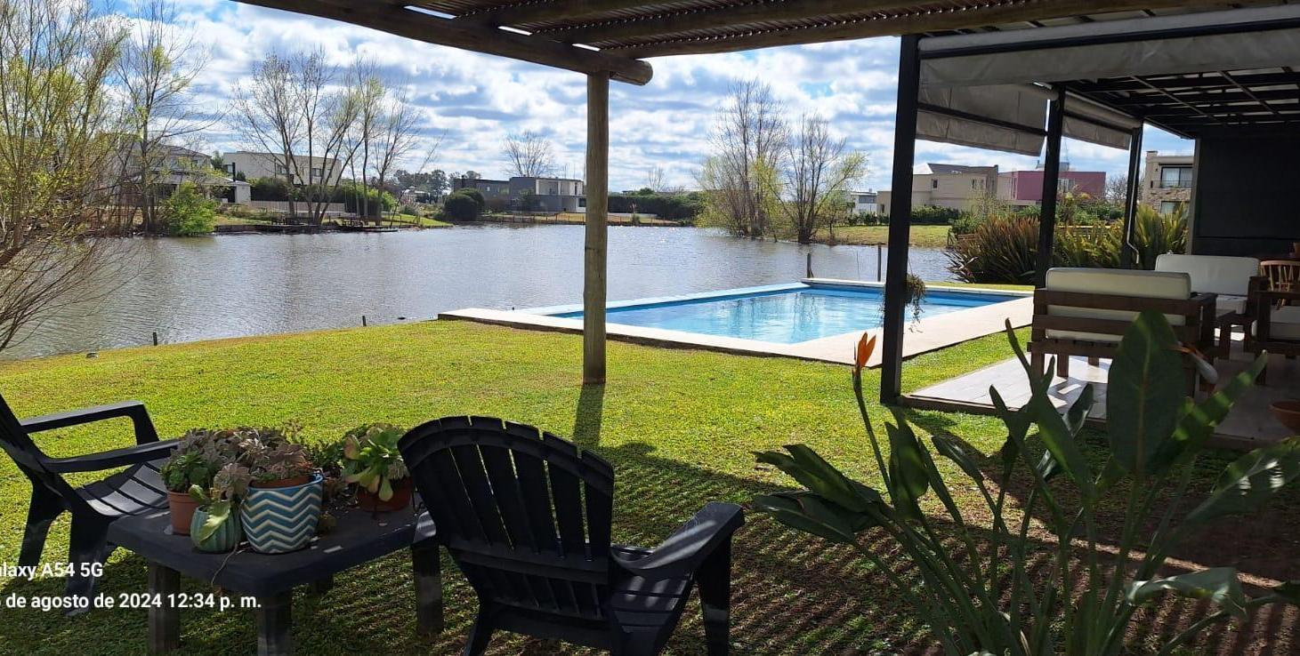 Foto de Hermosa Casa a laguna en venta en nel Canton, imagen 3