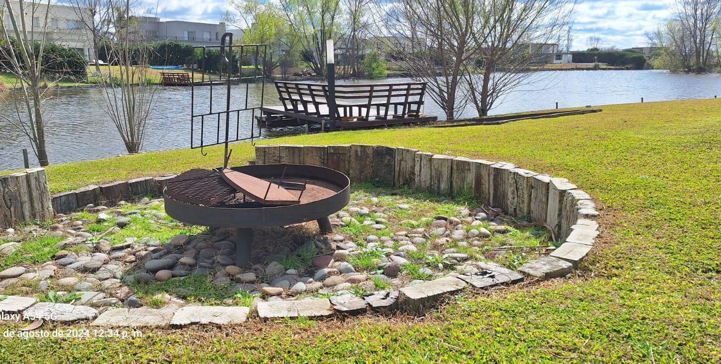 Foto de Hermosa Casa a laguna en venta en nel Canton, imagen 1