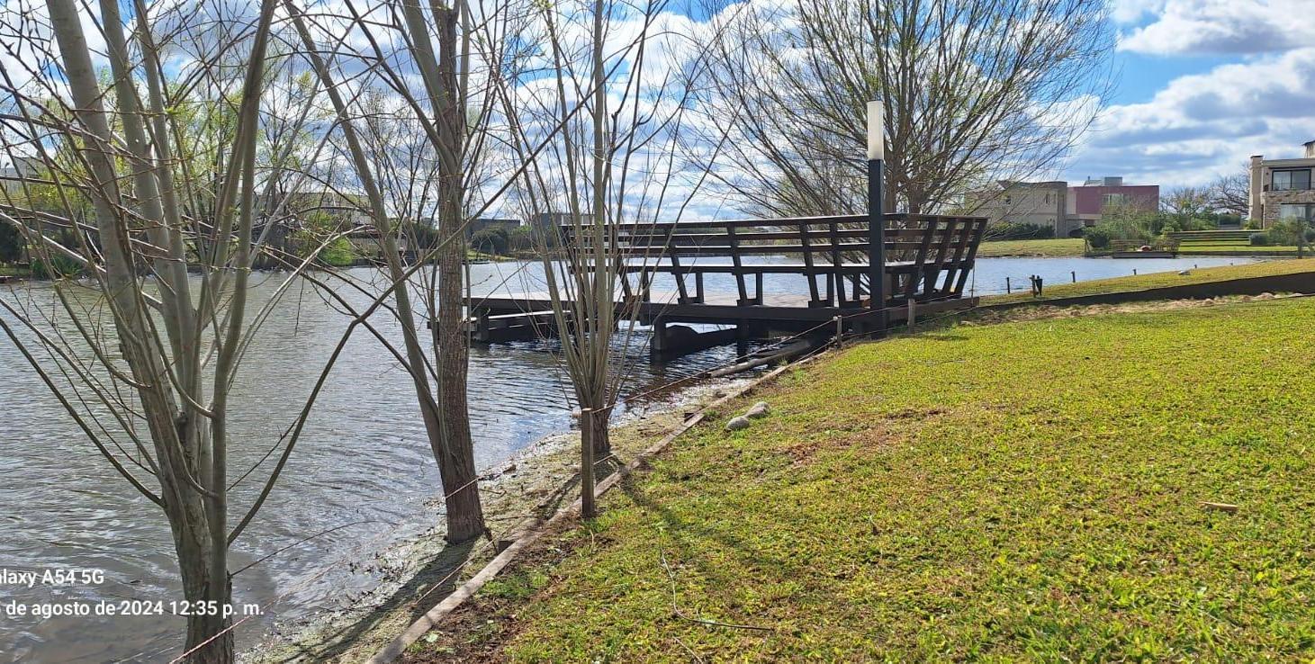 Foto de Hermosa Casa a laguna en venta en nel Canton, imagen 4
